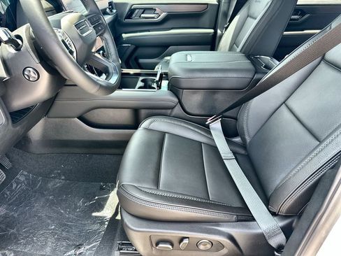 New 2026 GMC Yukon XL Denali RWD image 24