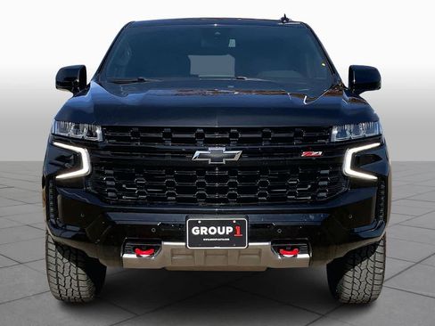 Used 2023 Chevrolet Tahoe Z71 w/ Luxury Package image 3