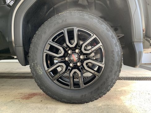 New 2026 GMC Sierra 1500 Elevation w/ Elevation Premium Package image 9