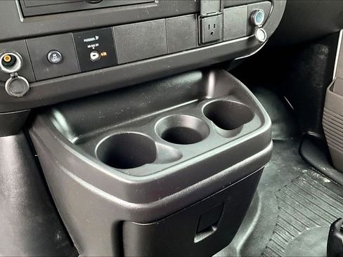 Used 2024 GMC Savana 2500 w/ Driver Convenience Package image 14