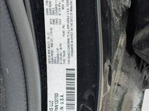 Used 2022 RAM 1500 Laramie w/ Sport Appearance Package AWD/4WD image 18