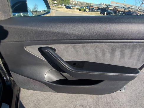 Used 2018 Tesla Model 3 Long Range image 27