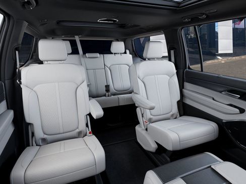 New 2026 Jeep Grand Wagoneer Limited AWD/4WD image 15