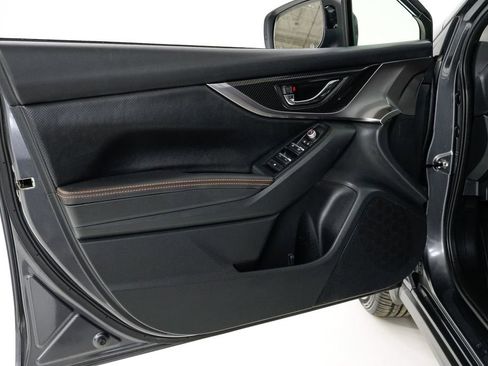 Used 2020 Subaru Crosstrek 2.0i Limited w/ Moonroof Package image 7