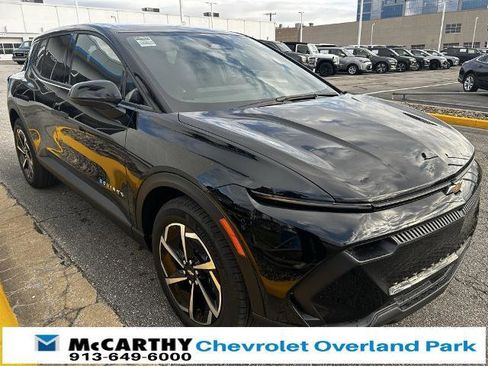 New 2026 Chevrolet Equinox EV LT w/ Comfort Package image 7