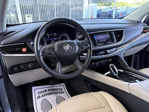 Used 2021 Buick Enclave Essence FWD image 29