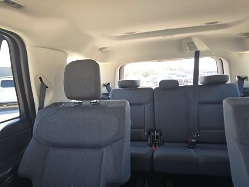 Used 2025 Ford Expedition Active RWD image 19