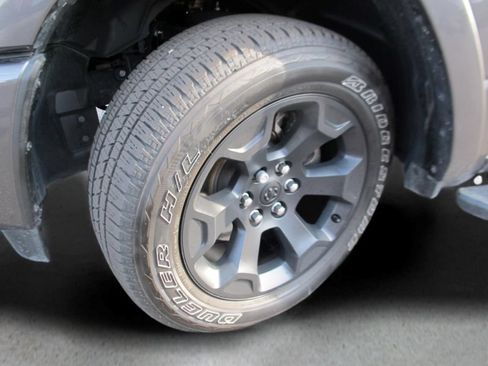 Used 2025 RAM 1500 Big Horn AWD/4WD image 25