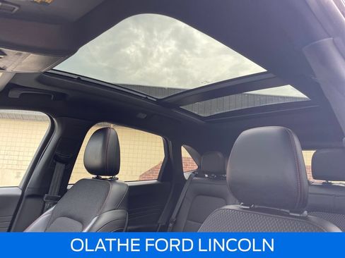 Certified 2024 Ford Escape ST-Line w/ Tech Pack #1 AWD/4WD image 23