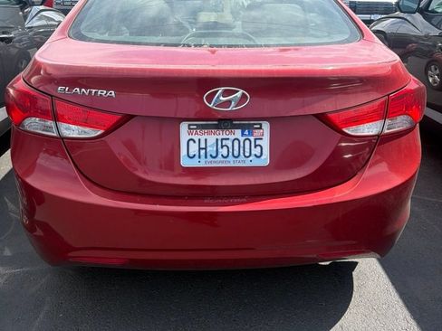 Used 2012 Hyundai Elantra GLS w/ Preferred Pkg 3 FWD image 3