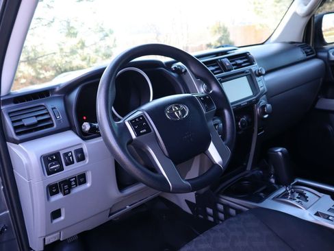 Used 2013 Toyota 4Runner 4WD image 15