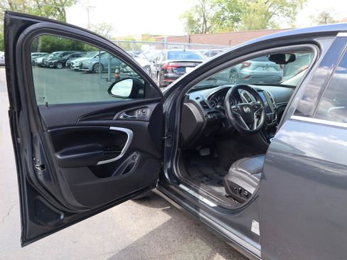 Used 2015 Buick Regal FWD image 18