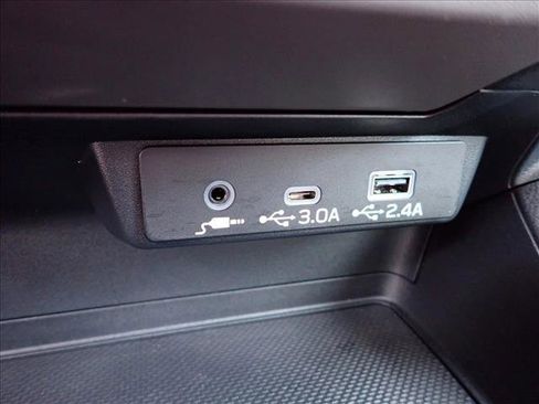 Used 2025 Subaru Crosstrek 2.0i Premium AWD/4WD image 19