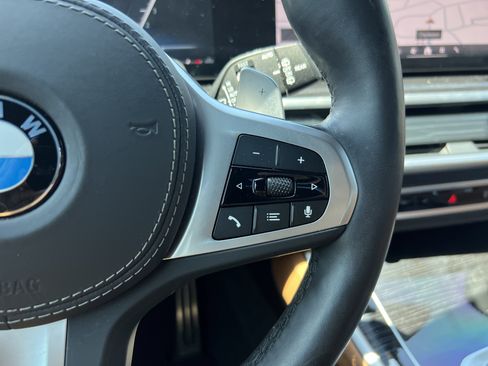 Used 2025 BMW X5 sDrive40i w/ M Sport Package RWD image 20