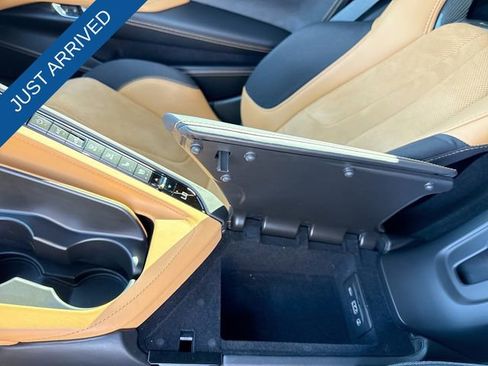 Used 2023 Chevrolet Corvette Stingray Premium Conv w/ Z51 Performance Package image 21