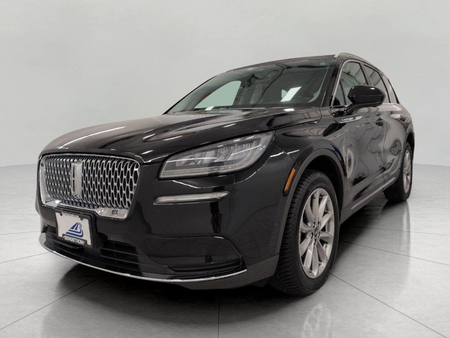 Used 2022 Lincoln Corsair AWD w/ Premium Package image 13