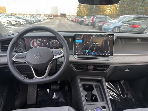 New 2026 Volkswagen Tiguan S image 15