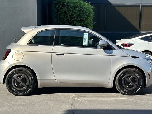 New 2025 FIAT 500 e image 3