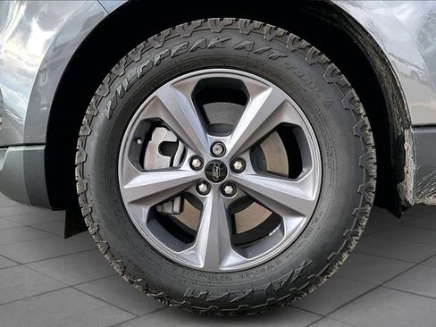 Used 2024 Ford Edge SEL w/ Sport Appearance Package image 11