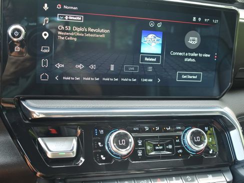 Used 2024 GMC Sierra 1500 Denali w/ Technology Package AWD/4WD image 17
