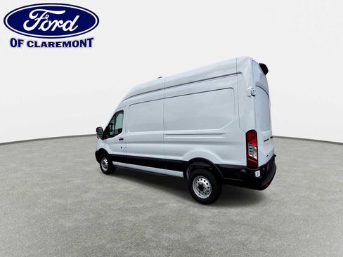 New 2026 Ford Transit 250 148 High Roof AWD image 6