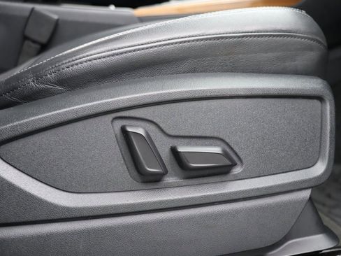 Used 2022 Audi Q5 2.0T Premium image 22