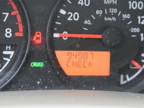 Used 2016 Nissan Frontier SV image 16