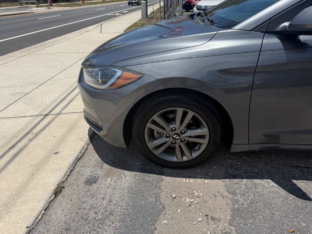 Used 2018 Hyundai Elantra Value Edition w/ Cargo Package FWD image 3