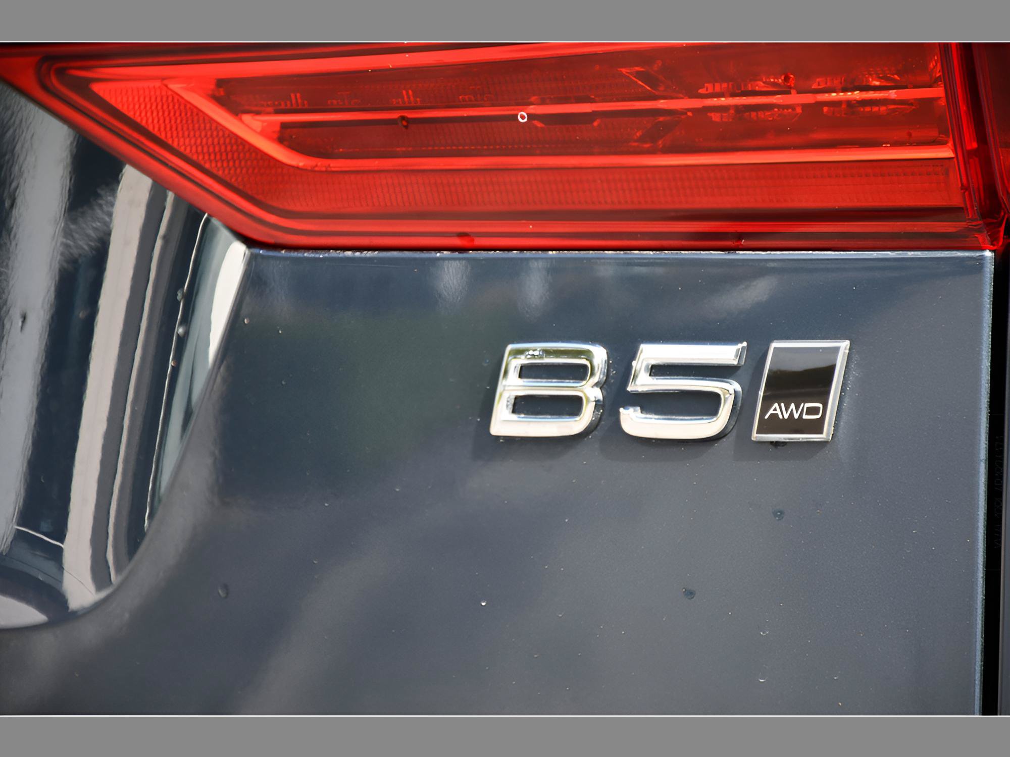 Certified 2024 Volvo XC60 B5 Plus w/ Climate Package AWD/4WD image 30