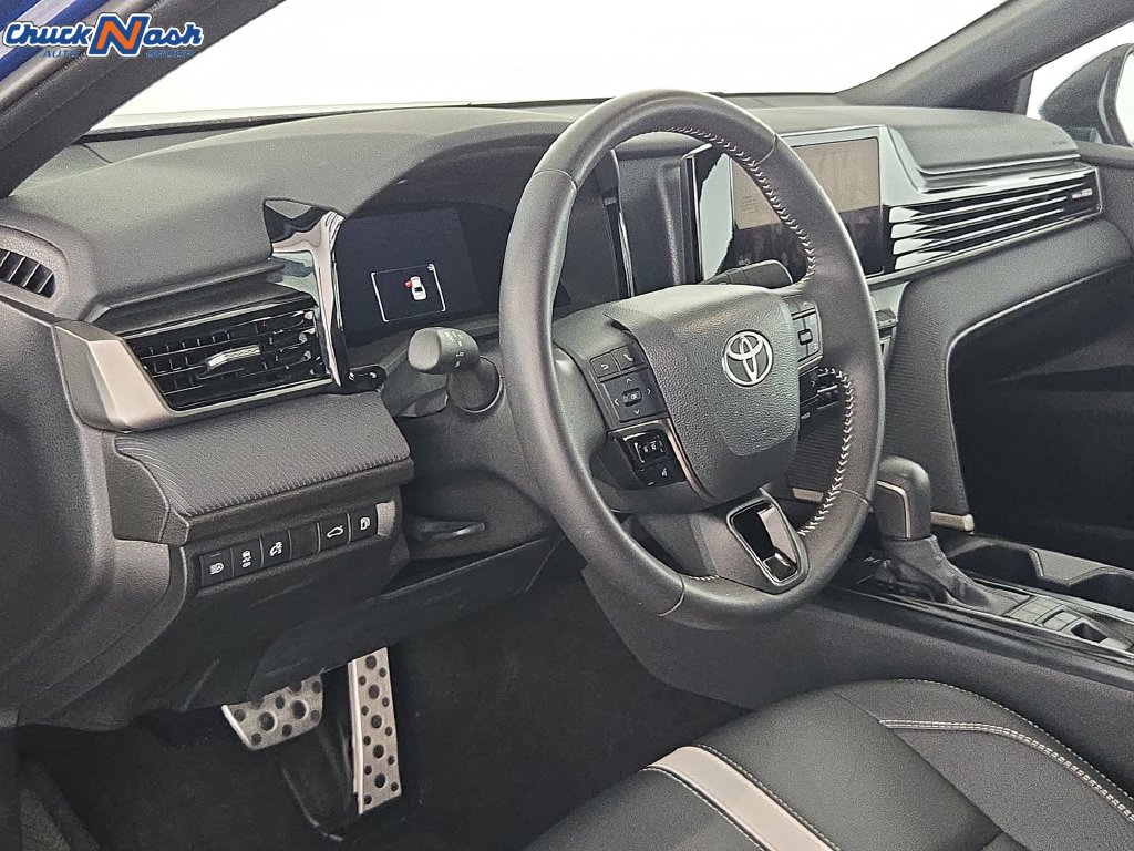 Used 2026 Toyota Camry SE FWD image 16