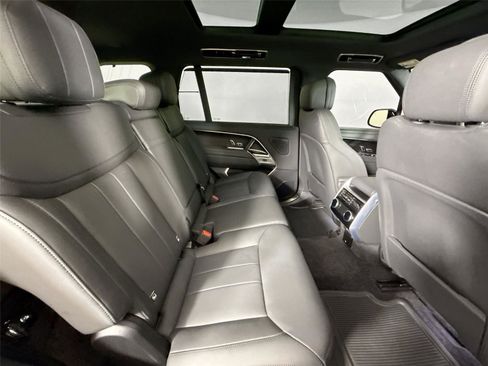 Used 2025 Land Rover Range Rover Long Wheelbase SE AWD/4WD image 44