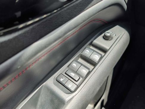 Used 2024 Jeep Compass Trailhawk AWD/4WD image 14