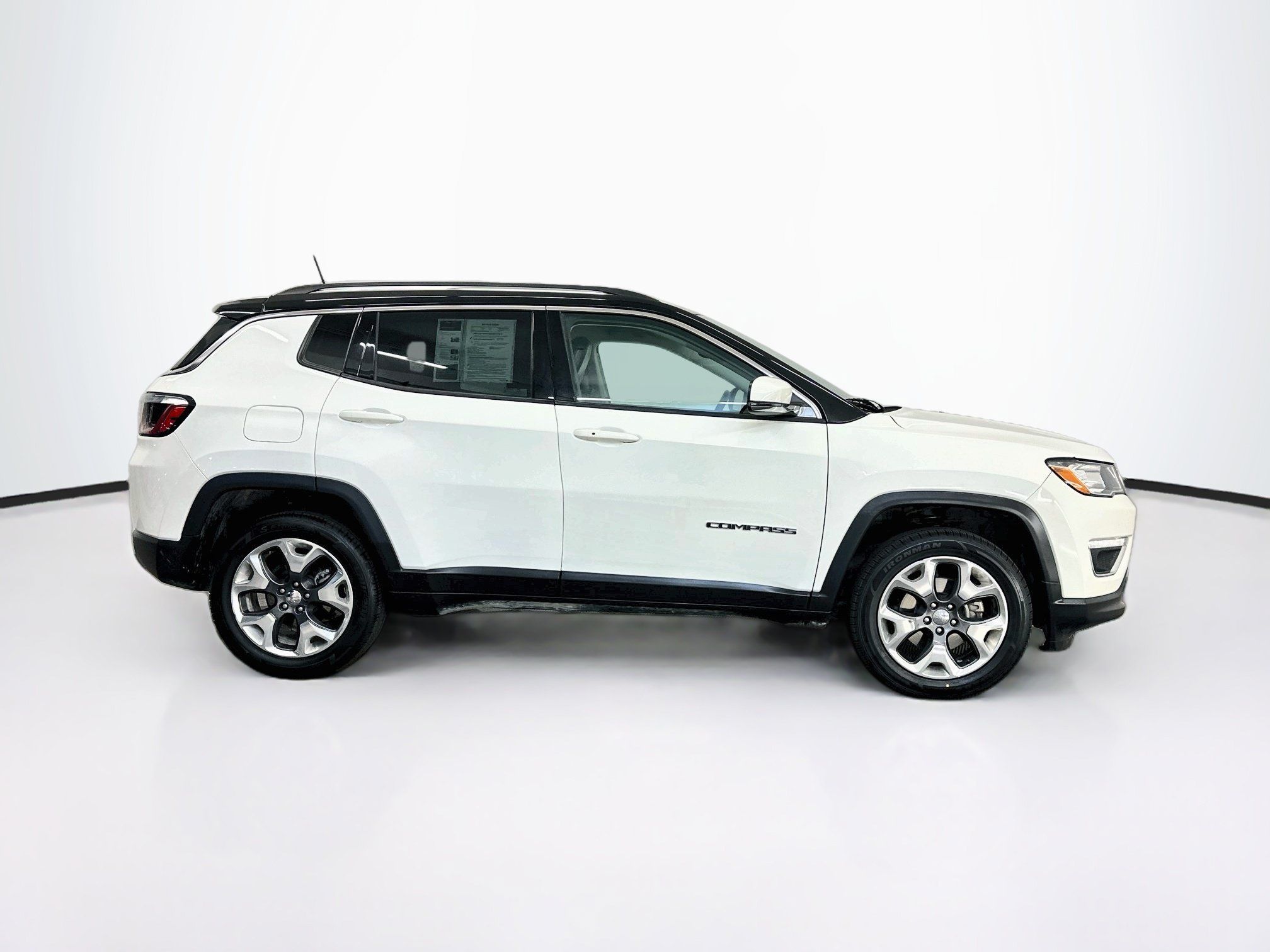 Used 2021 Jeep Compass Limited AWD/4WD image 10