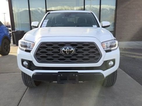 Used 2023 Toyota Tacoma TRD Off-Road w/ Technology Package image 7