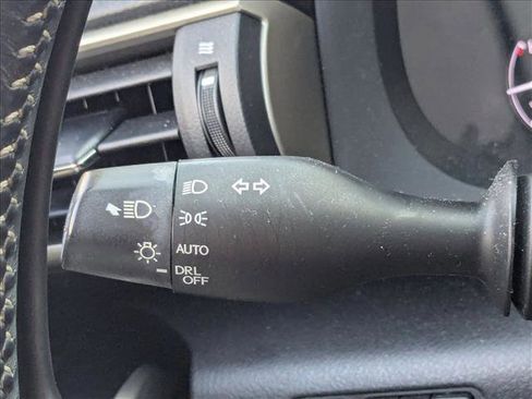 Used 2017 Lexus IS 200t image 14