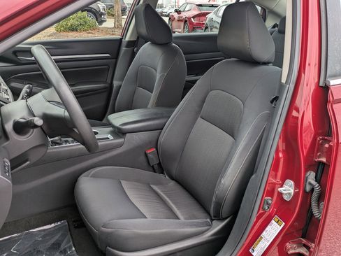 Certified 2022 Nissan Altima 2.5 SV image 13