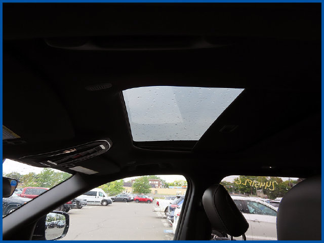 Used 2025 Jeep Grand Cherokee Altitude AWD/4WD image 13