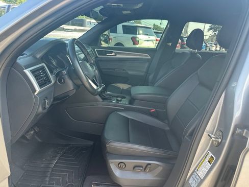 Used 2021 Volkswagen Atlas Cross Sport SE AWD/4WD image 11
