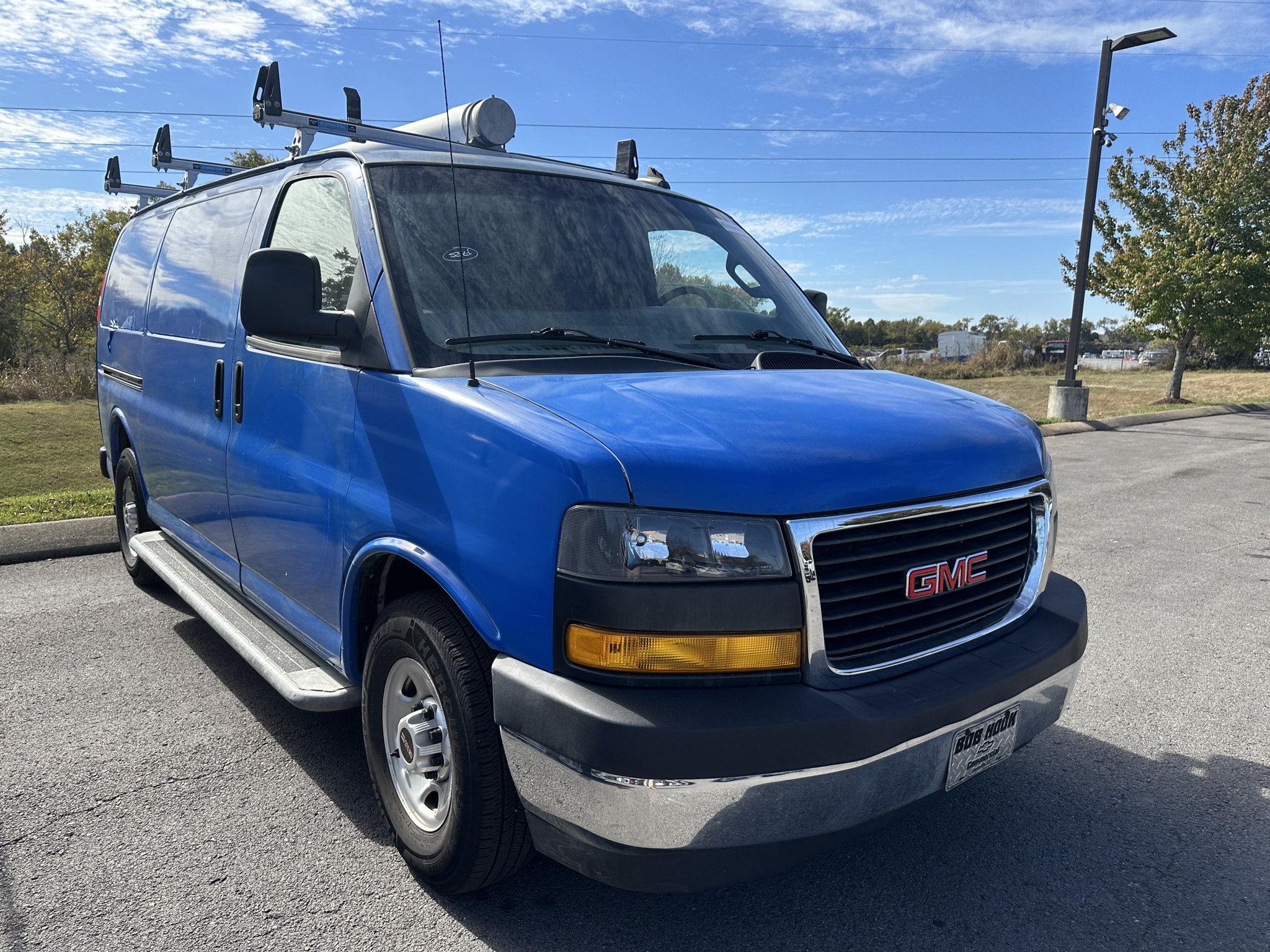 Used 2020 GMC Savana 2500 w/ Driver Convenience Package RWD image 2
