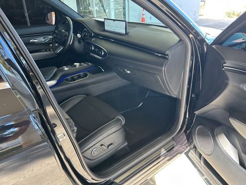 Used 2024 Genesis GV70 2.5T w/ Sport Prestige Package image 23