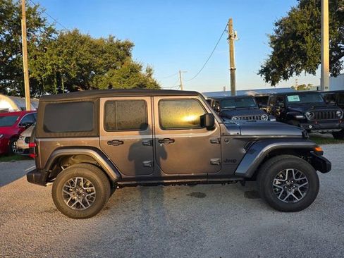 New 2025 Jeep Wrangler Unlimited Sahara w/ Safety Group AWD/4WD image 7