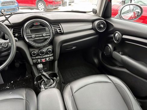 Used 2015 MINI Cooper 4-Door Hardtop image 28