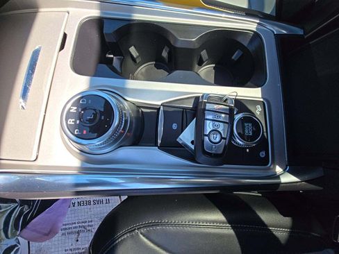 Used 2023 Ford Explorer XLT w/ Equipment Group 202A AWD/4WD image 11