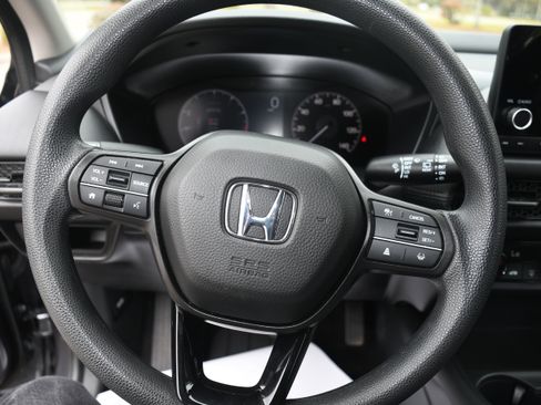 Used 2025 Honda HR-V LX image 12