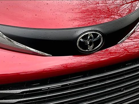 Certified 2026 Toyota Sienna XLE image 30