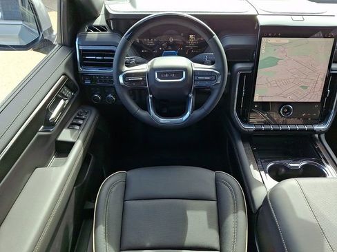 New 2026 GMC Yukon XL Elevation image 14
