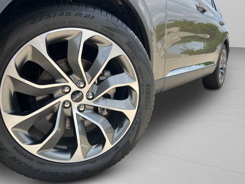 New 2025 Lincoln Aviator Reserve w/ Illumination Package RWD image 36