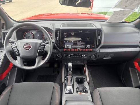 Used 2025 Nissan Frontier PRO-4X AWD/4WD image 24