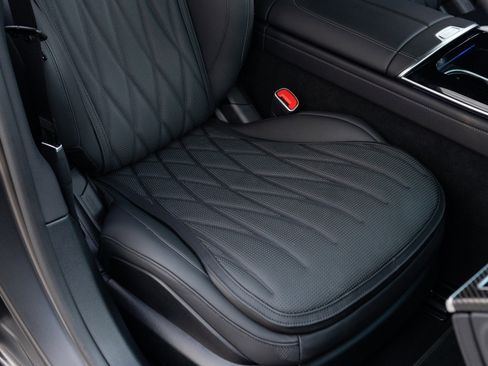 Used 2025 Mercedes-Benz S 63 AMG S image 60