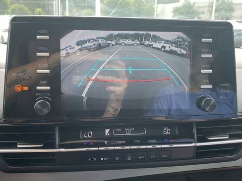 Used 2022 Toyota Sienna LE FWD image 36